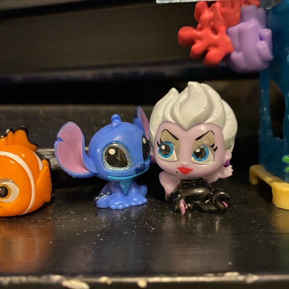 DISNEY DOORABLES LOT - Picture 4 of 5